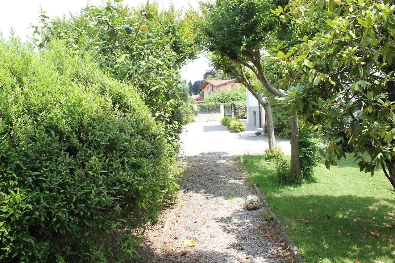 B&B I Due Tigli Travedona 0*,  Italien
