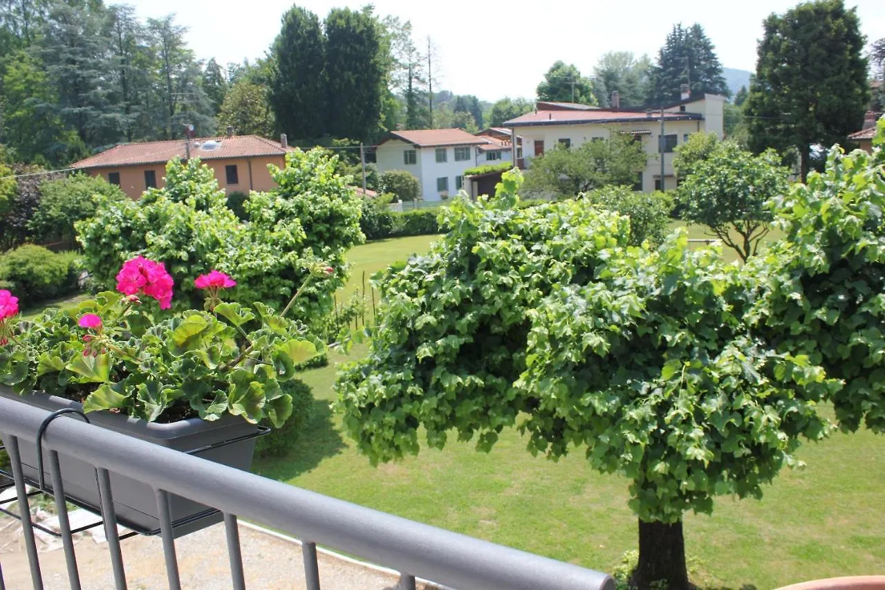 B&B I Due Tigli Travedona Italien
